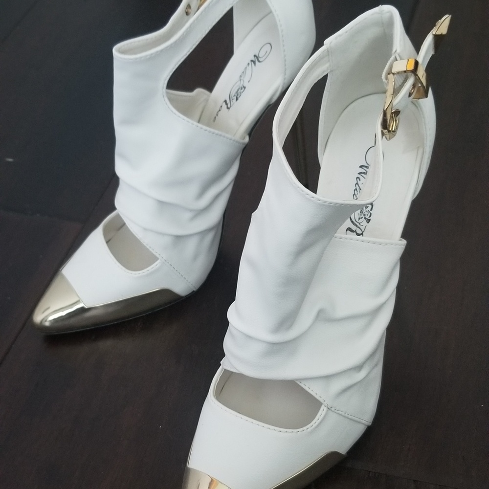 Womens Shoes